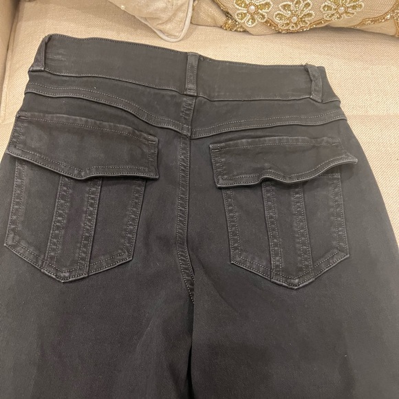 Spanx Stretch Twill Ankle Cargo Pant in Washed Black | Spanx Cargo Pant - Picture 13 of 13